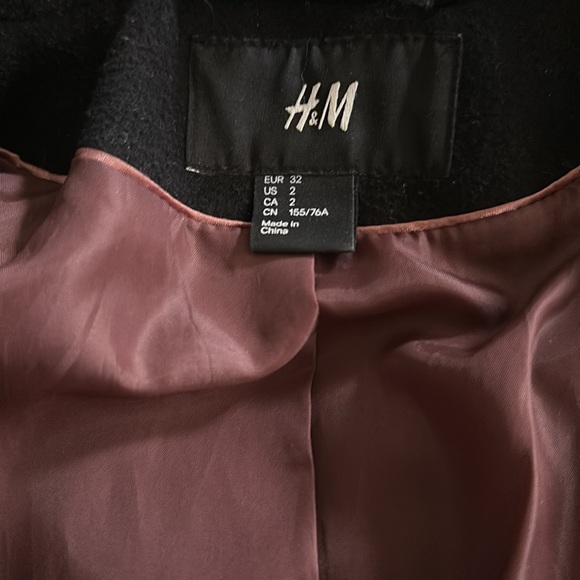 H&M belted vegan wool coat in European size 32 (US xxs). Elegant old money look. - Picture 2 of 3